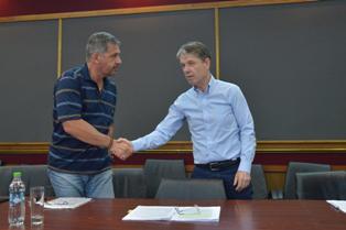 Primăria Brașov a semnat azi primul contract de achiziție mijloace de transport electrice și hibride