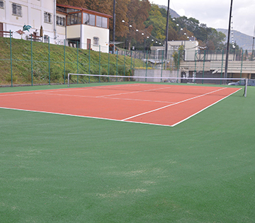 Noile terenuri de tenis de Sub Tâmpa, deschise de duminică