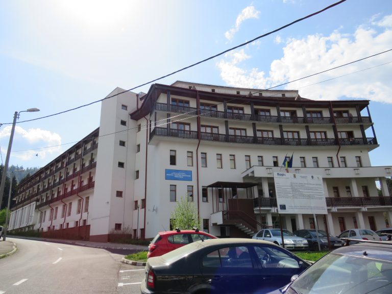 DOTAREA CU ECHIPAMENTE DE PROTECȚIE A CENTRELOR SOCIALE REZIDENȚIALE PUBLICE PENTRU CATEGORII VULNERABILE DIN MUNICIPIUL BRAȘOV ȘI IMPLEMENTAREA DE MĂSURI ÎN VEDEREA GESTIONĂRII CRIZEI SANITARE CAUZATE DE SARS-COV-2