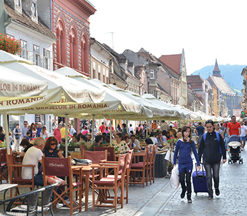 „Centrul istoric trebuie să le aparțină, în aceeași măsură, brașovenilor și turiștilor”