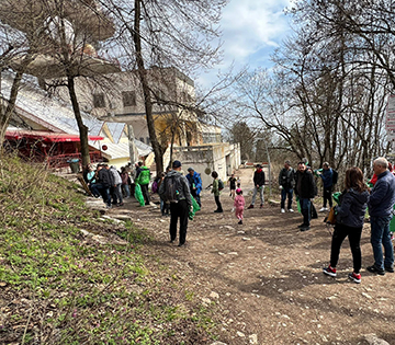 A doua etapă a campaniei „Curățăm România!“, la Brașov. Peste 50 de voluntari ucraineni, refugiați, se vor alătura demersului brașovenilor, ca mulțumire pentru ajutorul primit