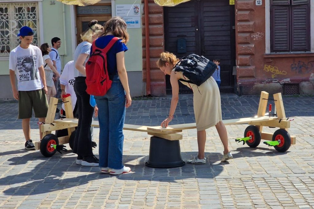 hub-in idei de mobilier urban