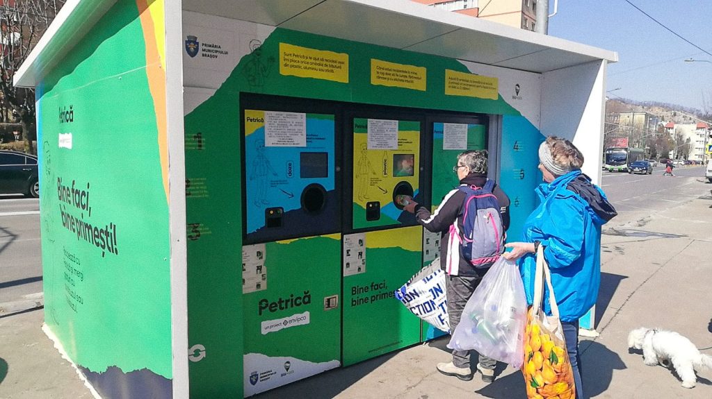 Sistemul de colectare ambalaje reciclabile PETrică