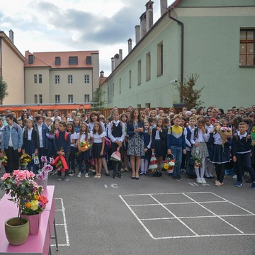Primăria Brașov va sprijini financiar funcționarea after-school-urilor organizate de școlile brașovene