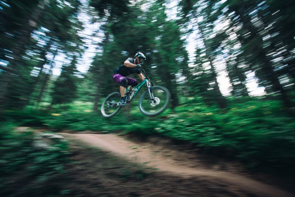 Biciclist mountain bike