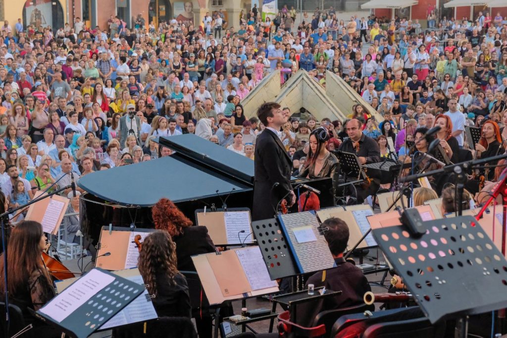 concert în Piața Sfatului
