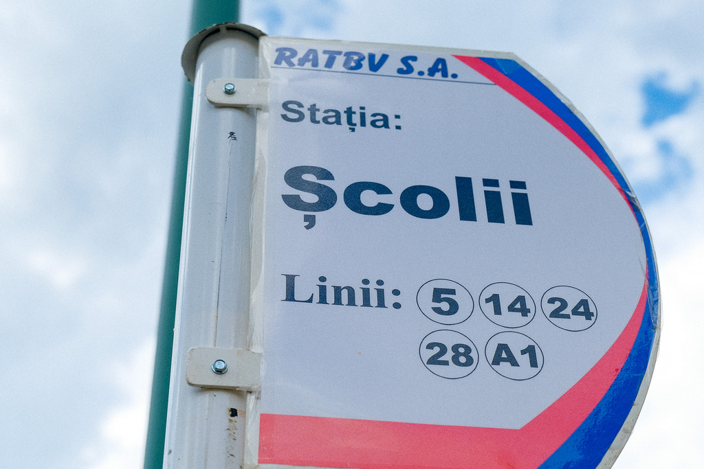 statie-Școlii
