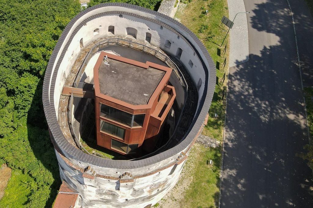Bastionul Postăvarilor
