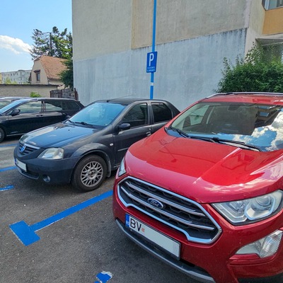 1.800 de lei oferiți de un brașovean pentru un loc de parcare în Bartolomeu Nord