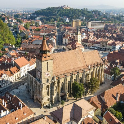 Primăria a obținut o finanțare de aproape 5 milioane de euro pentru restaurarea curții Bisericii Negre