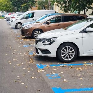 Încep licitațiile pentru locurilor de parcare în cartierul Tractorul