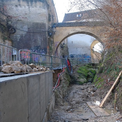 ,, Nu demolăm nicio stâncă, nu mutăm nicio piatră, nu dărâmăm nicio cascada. Este o zonă la care ținem foarte mult, atât ca brașoveni, cât și ca administrație!”