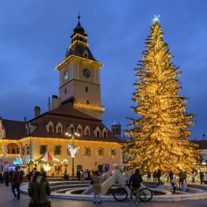 ,,Brașov, oraș din poveste” aduce șase zile magice în Piața Sfatului