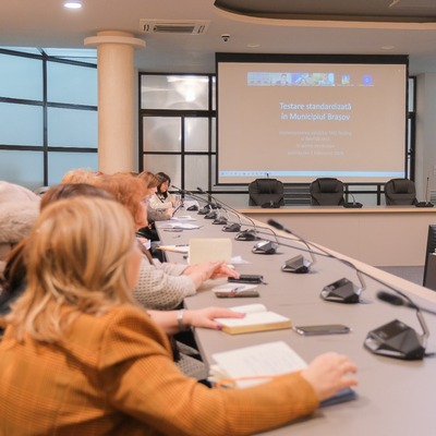 Elevii brașoveni, primii din România evaluați prin testări standardizate europene