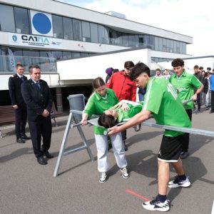 Colegiul „Grigore Antipa“ și Școala 25, campionii Brașovului la concursul de protecție civilă „Cu viața mea apăr viața!“