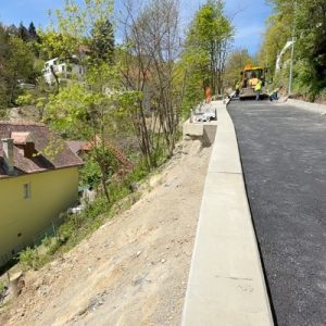 Lucrările de consolidare de pe strada Cibinului se apropie de finalizare