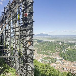 O firmă din Brașov va reface platforma Belvedere de pe Tâmpa